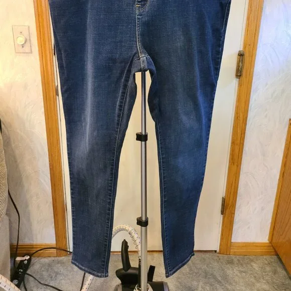 Levi's Plus Size Womens 721 - Picture 6 of 7